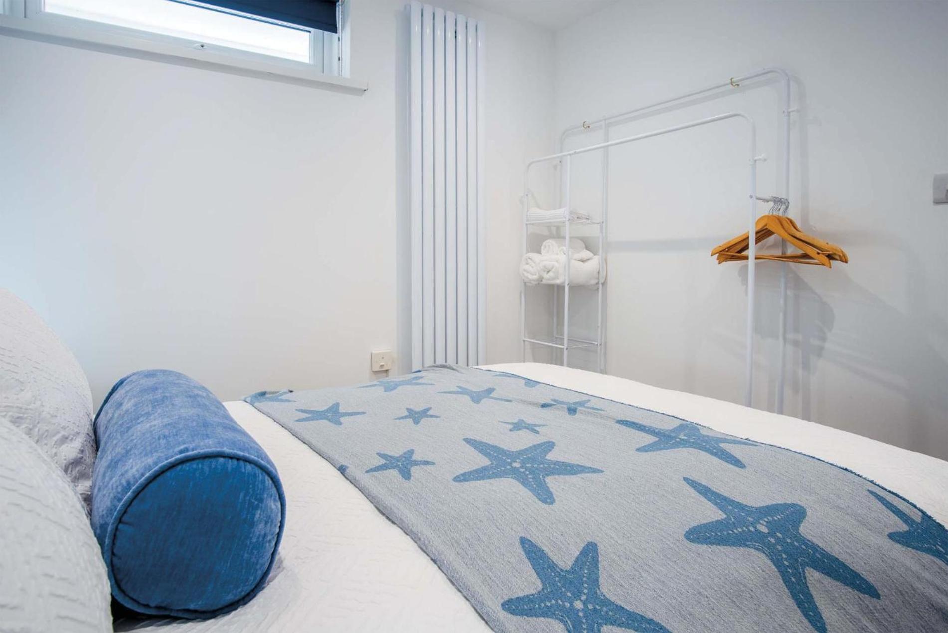 25 Captains Walk - 1 Bedroom Apartment - ซอนเดอร์สฟุต ภายนอก รูปภาพ